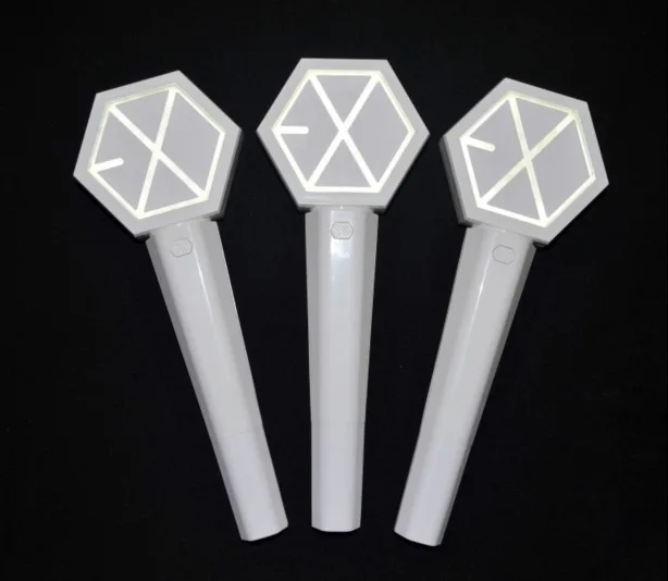 

[MYKPOP]EXO Light Stick Concert Supporting White Concert Lightstick XIUMIN SUHO LAY BAEKHYUN D.O. KAI SEHUN SA18032503