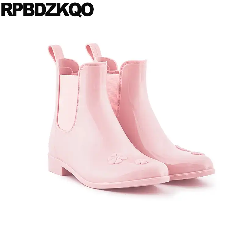 short pink rain boots
