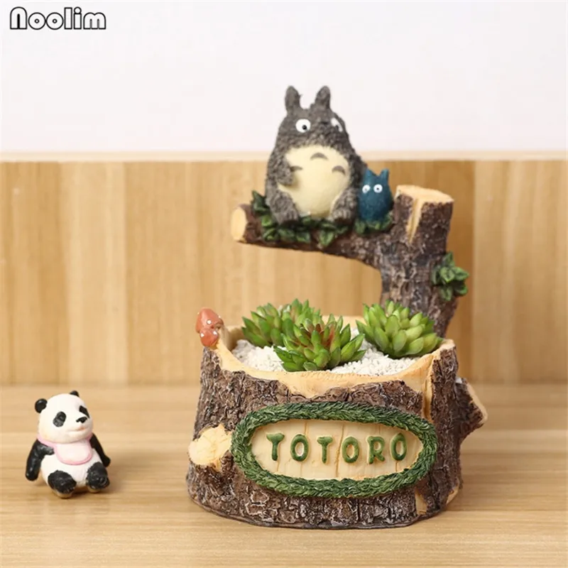 

NOOLIM Creative Resin Flowerpot Succulent Plants Planter Pot Totoro Standing on The Tree Stump Pot Office Tabletop Garden Decor