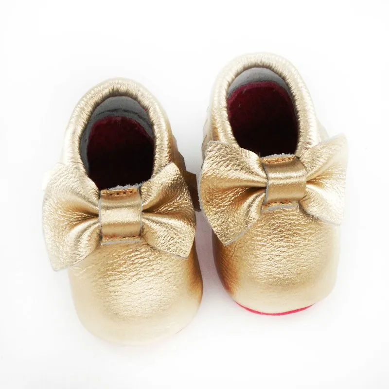 2019 г. новая детская обувь для малышей из натуральной кожи с мягкой красной подошвой Мокасины младенческие туфли с бантом и бахромой attipas