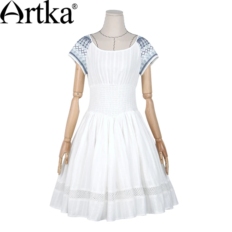 Artka лета женщин новая Boho стиль этническая вышивка платье O вырезом с коротким