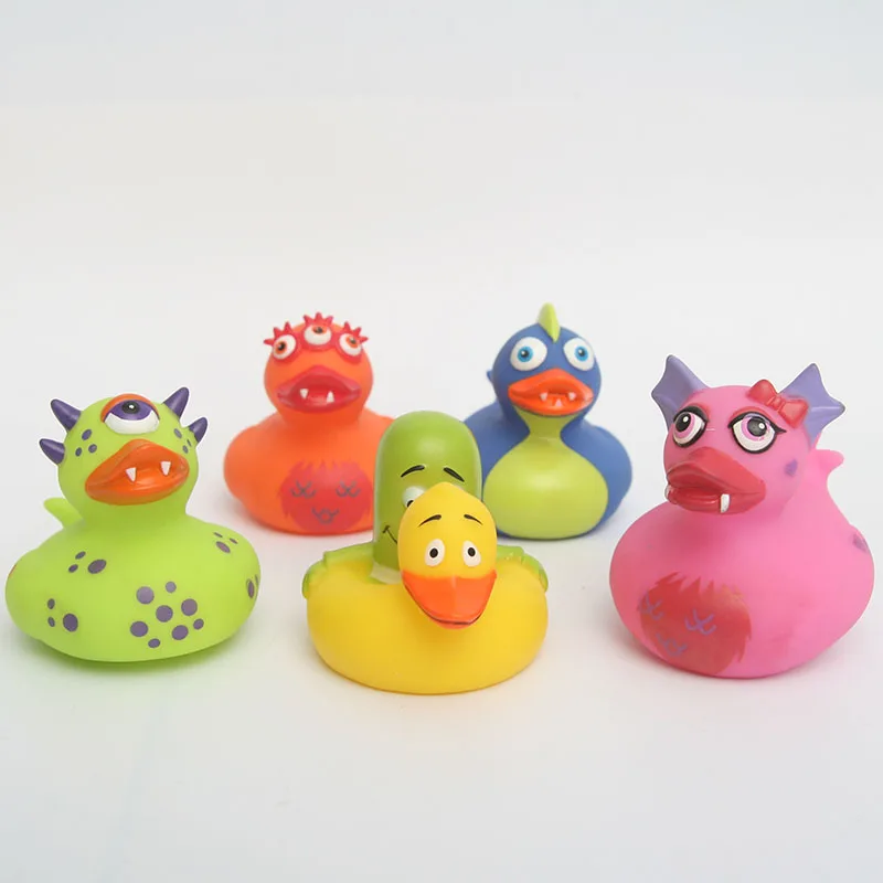 

5pcs child cognitive floating toy safe and non-tioxic materials Four colors of dinosaur duck and yellow Creative duck