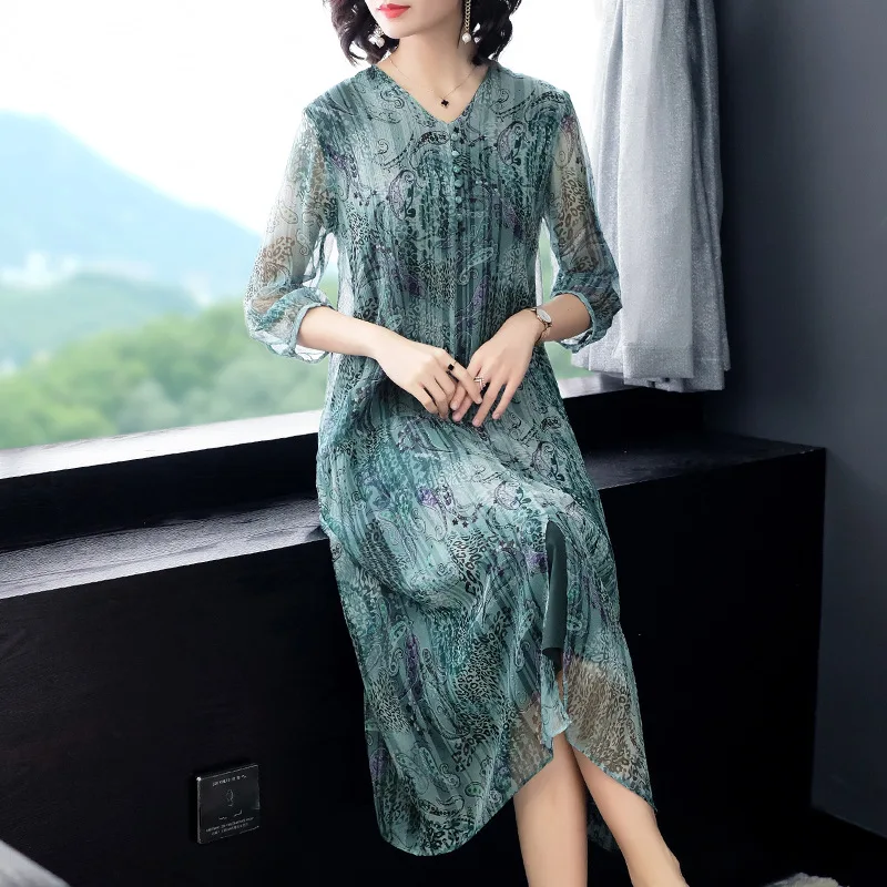 

2019 Summer new fashion printing v-neck outside real silk dress v-neck three quarter sleeved loose mid dresses women P8115