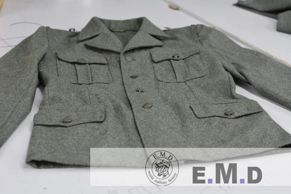 

EMD WW2 uniform ..wool 38 Top