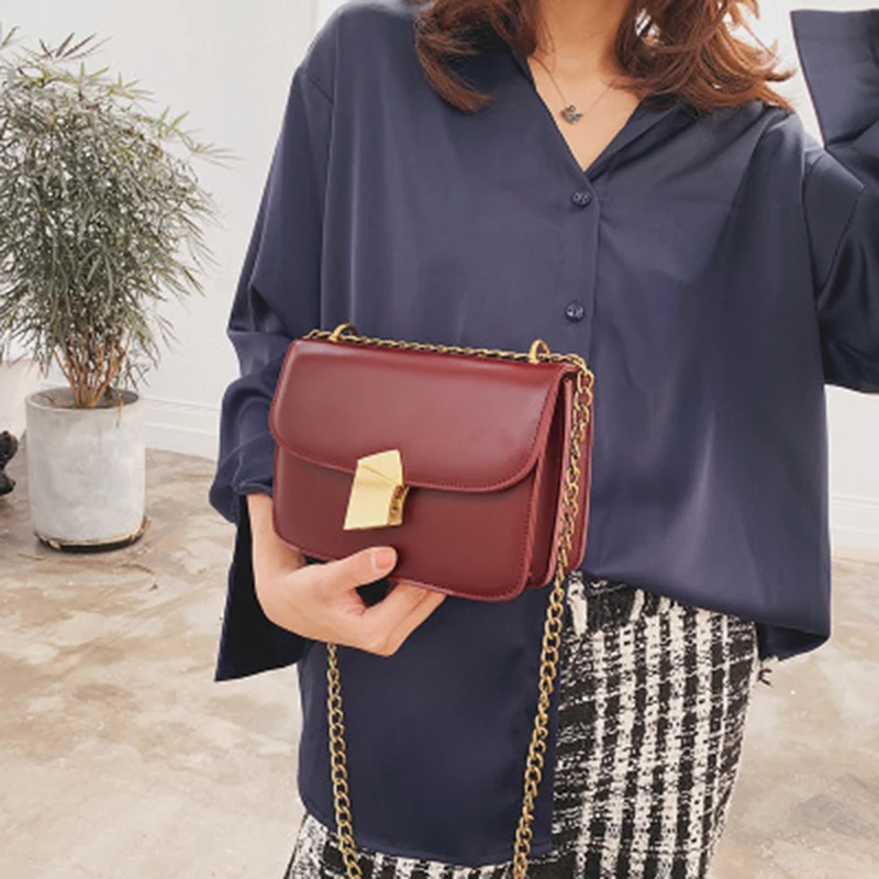 

2019 explosion models Korean version of the personality multi-function fashion chain texture lock buckle Messenger shoulder bag
