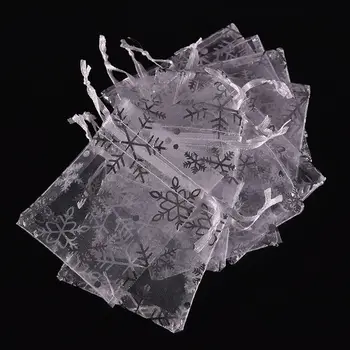 

100 PCS 7*9cm White with Silver Snowflake Christmas Gift Pouches Organza Bags Wedding Favour Candy Candies Storage Bags