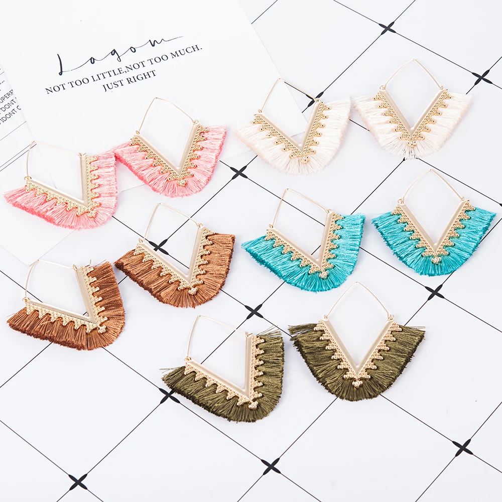 

2019 New Fashion Bohemia V Shape Fringe Tassel Threader Earrings Gold V Hoop Earwires Cotton Tassels Deco Drop Earrings For Gift