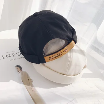 Mens Adjustable Retro Crimping Brimless Skull Caps