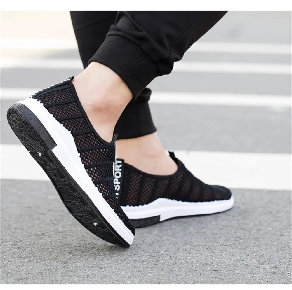 casual shoes man