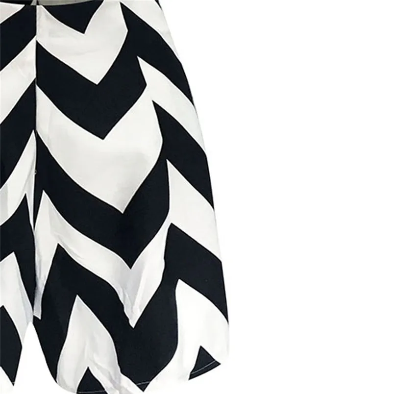 Ladies Summer Sexy Fashion Billowy Striped Suit Short Women Girls Beach Party Suits Conjuntos De Mujer 40JU06 (2)
