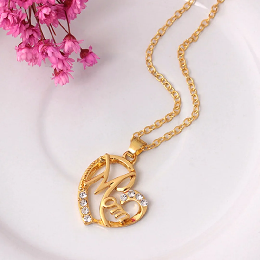 Shellhard Crystal Heart Shaped Chain Necklace Love Letter  MOM  Pendant Necklace  Woman Jewelry Mother s Day Gift