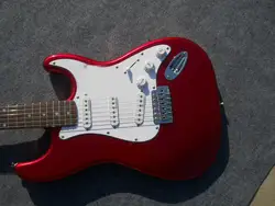 Заводская Красная гитара, SSS звукосниматель, белый щит. Бесплатная доставка