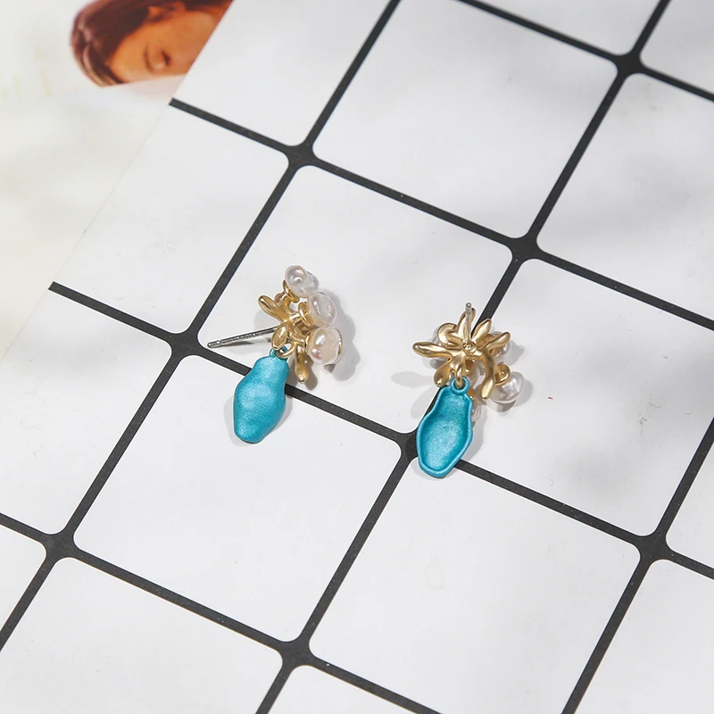 09