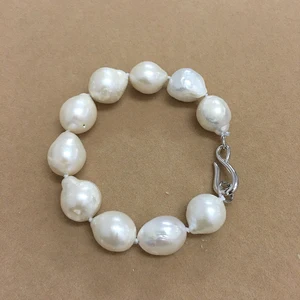 Image for 100% nature  freshwater pearl bracelet with big  b 