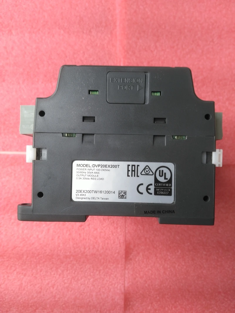 New Original DVP20EX200T Delta PLC EX2 series 100-240VAC 8DI 6DO Transistor output 4I 2AO new original delta plc eh3 series 100 240vac 24di 16do transistor output dvp48eh00t3