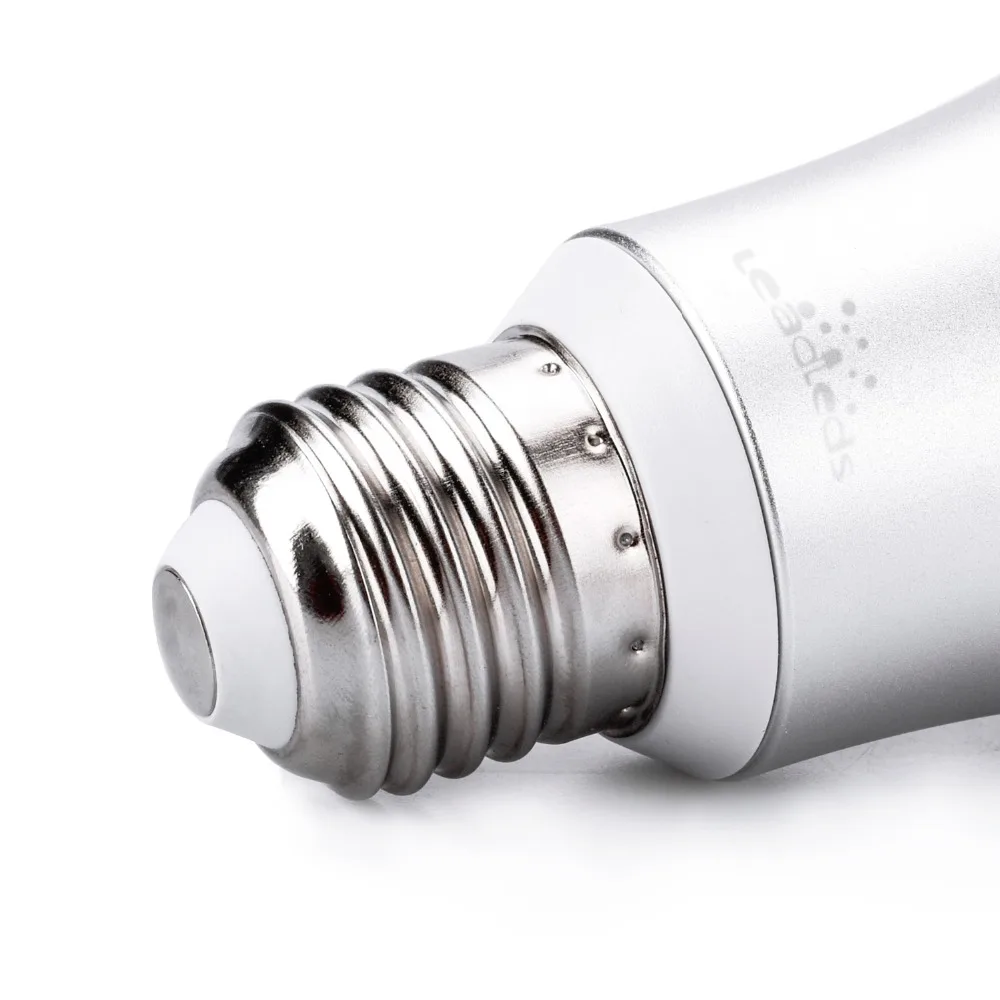 2019 New Metal RGB 7W WIFI LED Smart Bulb Ball Lamp E27 Dimmable Color LED Light Bulb ,16 Million Colours,APP Remote Control