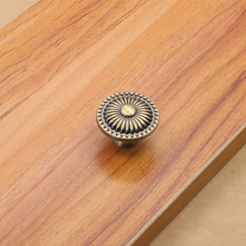 

5Pcs Retro Kitchen Cabinet Knobs Cupboard Door Handles Wardrobe Furniture Drawer Pulls JA55