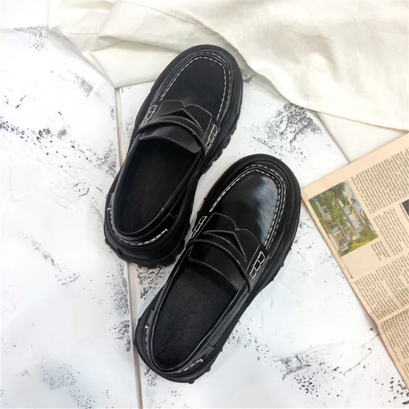 Mabaiwan/Новые черные повседневные женские кроссовки из микрофибры, обувь на плоской платформе без шнуровки, женская обувь на толстой