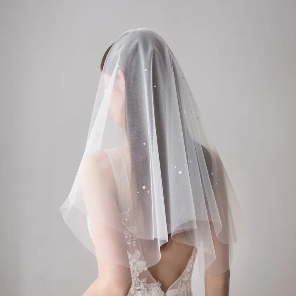 

Fashion Ivory Wedding Veils Two-Layers Brides Veil for Woman Bridal Tulle Veil with Hair Combs in High Quality