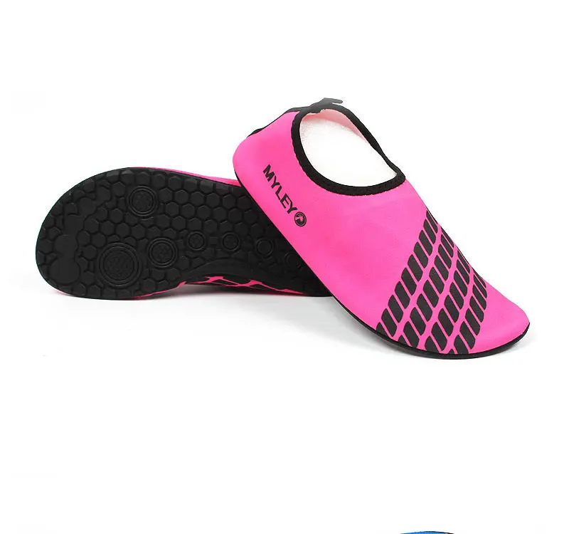 boys-swim-shoes-1_01_08