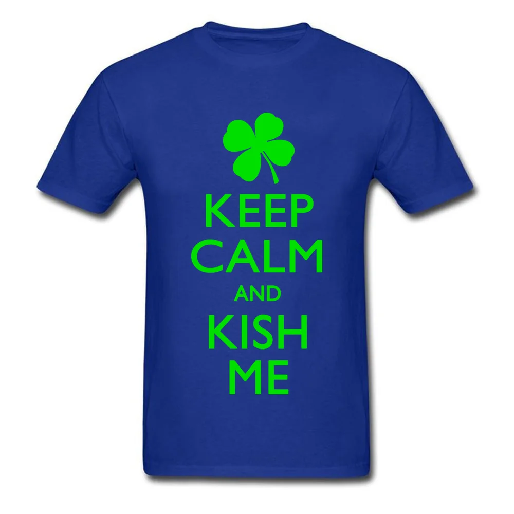 Мужская футболка с круглым вырезом Keep Calm And Kish Me короткими рукавами из 100% хлопка
