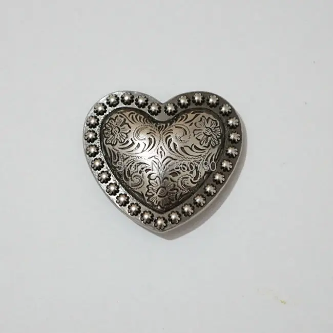 

(KBM13) 10pc 1-1/4'' (3.2cm) Western Heart Berry Concho Saddle Concho Antique-Silver
