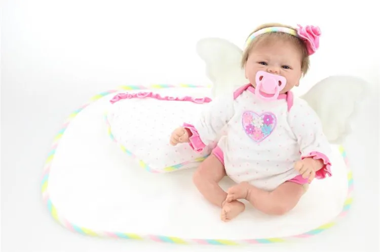 

45CM Top Quality Fashion doll reborn lifelike Baby Doll Toys soft Silicone vinyl toddler dolls handmade Girls Gift bonecas