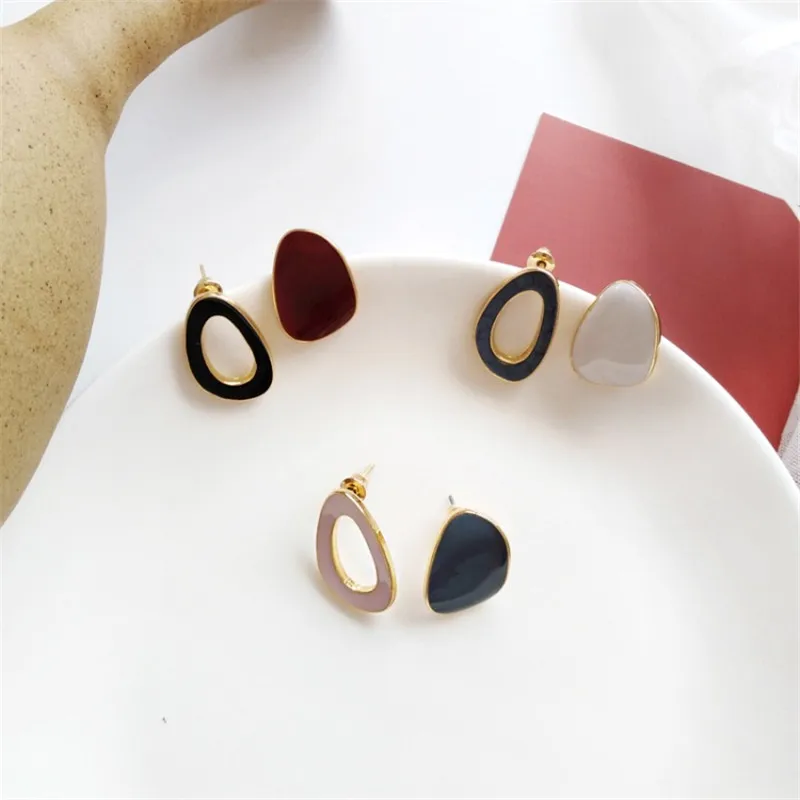 

Korean Temperament Beauty Asymmetric Earrings Ear Clip Personality Wild Irregular Oil Drops Earrings Female Trendy Jewelry Gift