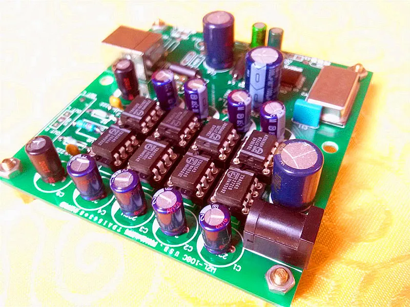 

TDA1543 USB Computer Fever Decoding Board OTG Fever DAC External Decoder to Change the Amplifier