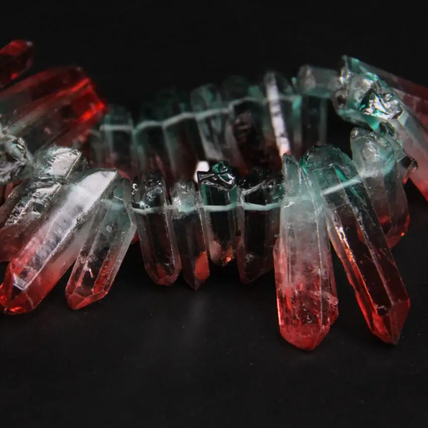 Красный и синий топ Просверленный необработанный Кристальный кварц точки титановые бусины, прядь, радужные кристаллы палочка Подвеска для изготовления ожерелья