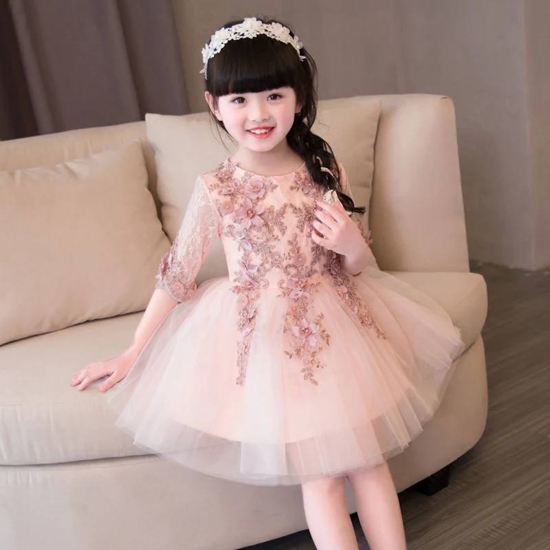 

2019New Korean Formal Princess Costumes Party Dress Girl Kids Luxury Embroidery Lace Birthday Wedding Party Half Sleeves Dress