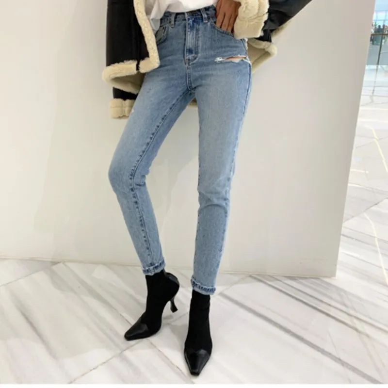 

2019 Korean version of the new high waist high stretch jeans was thin retro temperament cut broken edge jeans