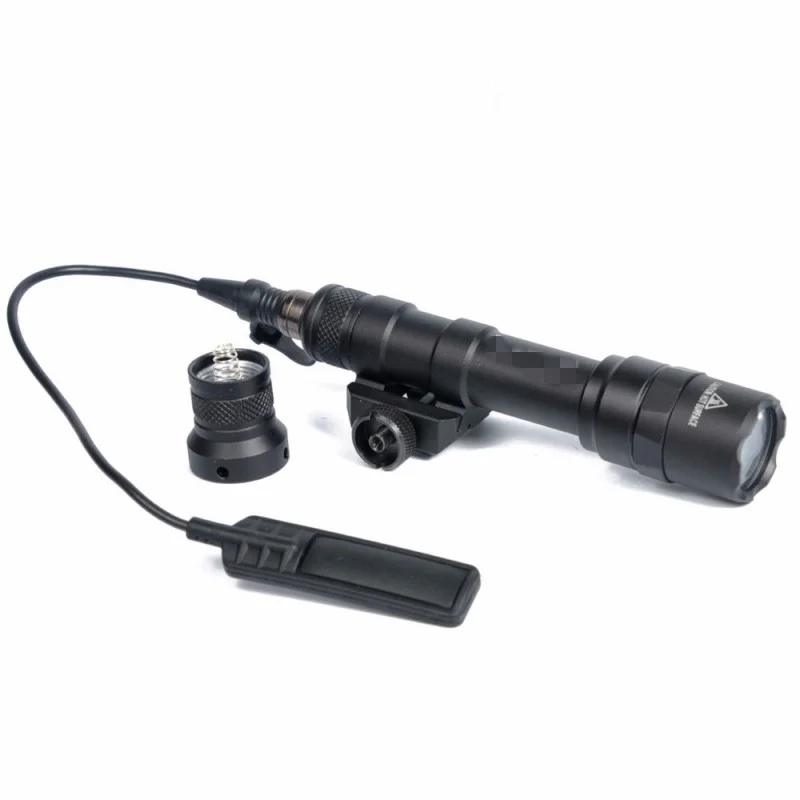 Rifle de Caça Arma de Paintball Airsoft Tactical Mini-olheiro Luz Led Lanterna Cqc M600b