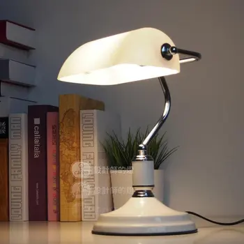 

NEW Designer lamp table Lamps creative European bedroom bed decoration American retro bank desk lamp Jiang Jieshi desk lamp