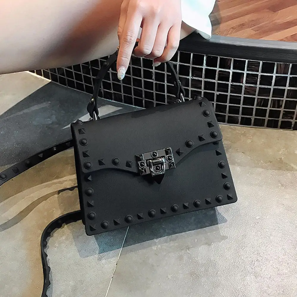 

MOJOYCE Rivets Women Handbag Elegant Ladies Crossbody Messenger Bag Female Purses Leather Shoulder Bag Bolsa Feminina clutch