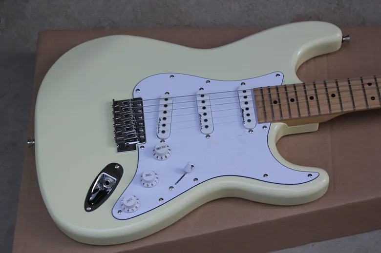 

2019 New Factory Custom cream Maple Fingerboard Alder Body Standard Electric Guitar Chrome Hardware