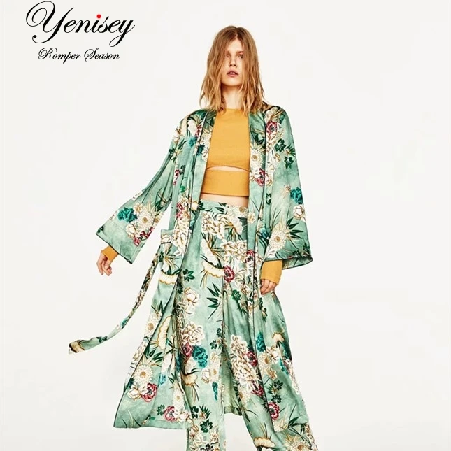 

A0817T1 Europe and the United States fall 2018 new floral print and 192 # are wearing long coat