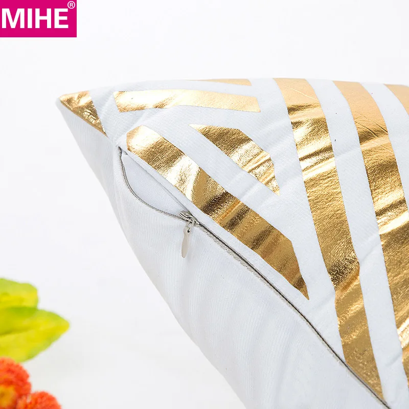Чехол на подушку MIHE Throw наволочки с принтом золотой 45*45 см для гостиной дивана