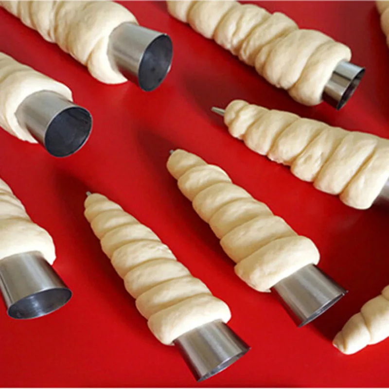 

Baking Cones Stainless Steel Spiral Croissant Tubes Horn bread Pastry making Cake Mold baking supplies Kitchen Accessories