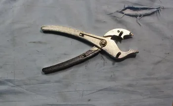 

DIY for Klom Multi-Purpose Face Car Tool Remove Auto Lock Face Caps Without Damage for BMW for honda for toyota