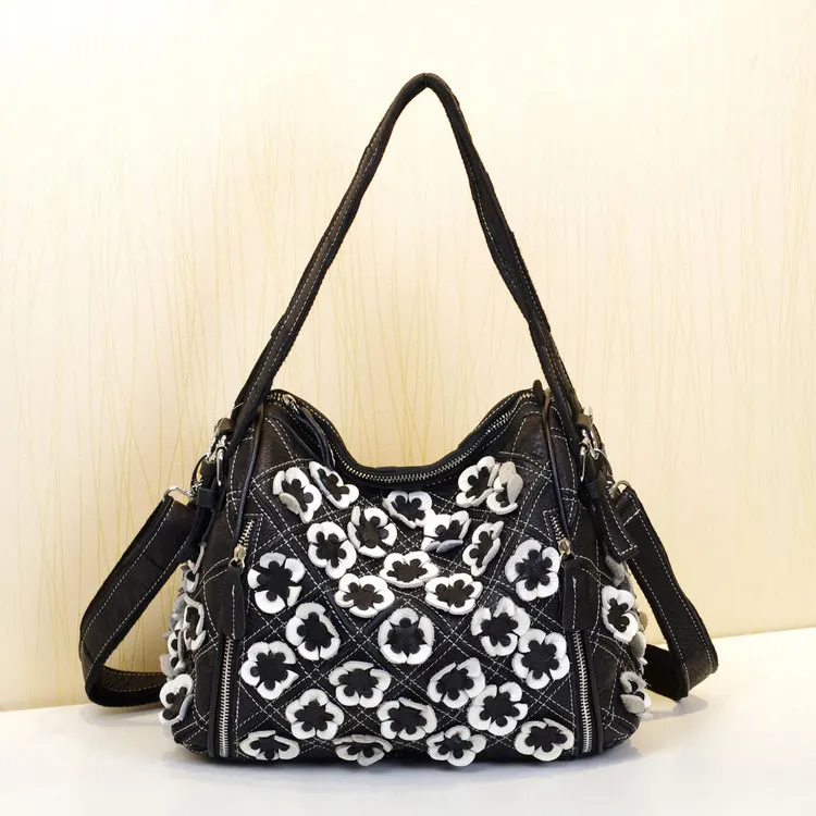 2016 genuine leather fashion bag black and white flower color block decoration first layer of ...