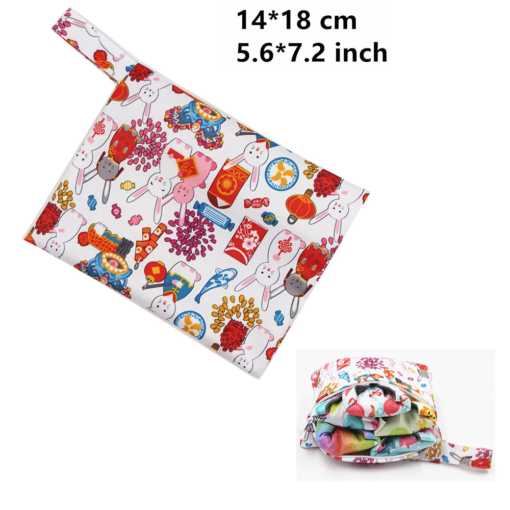 1 pc Portable Waterproof PUL Wet Bag for Menstrual Pads Cloth Sanitary Pads Bag with Snap Handle Printed Bag