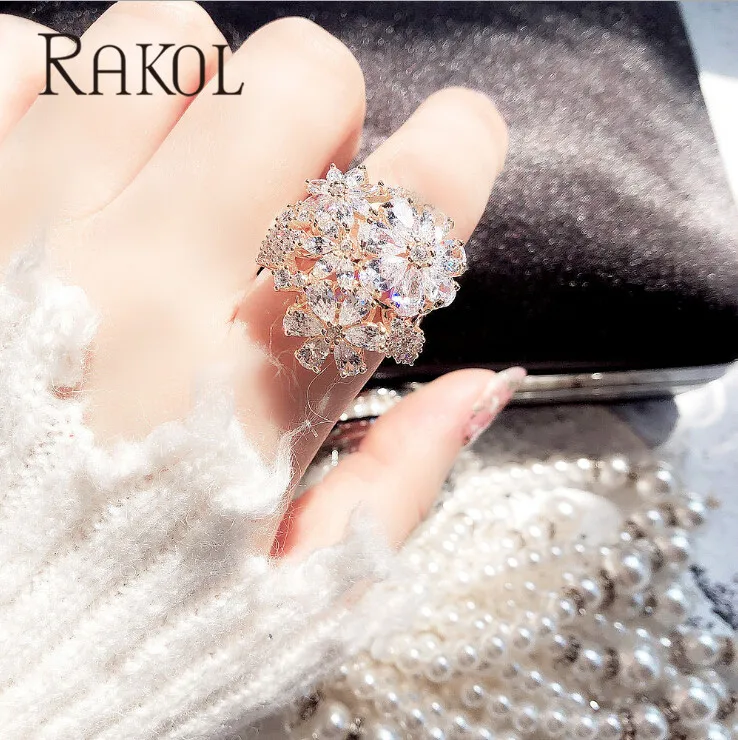 RAKOL Роскошные модные с чешскими кристаллами цветок свадебное кольцо для женщин кольца с прозрачным микро австрийский кубический цирконий, свадебное украшение