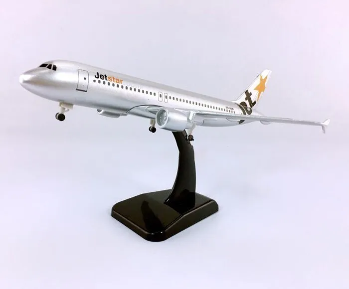 

JASON TUTU Aircraft Model Diecast Metal 1:200 20cm Plane Model Airplane Model Jetstar Airways Airbus A330 Airplanes Model Plane