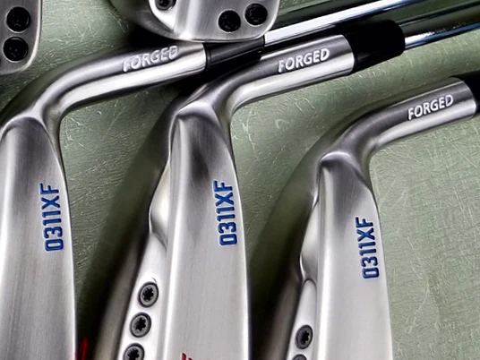 

11XF Silver ball head Red and Blue Paint Golf Irons Golf Clubs Iron Complete Set 3-9W Head Cover, Graphite or Steel shaft