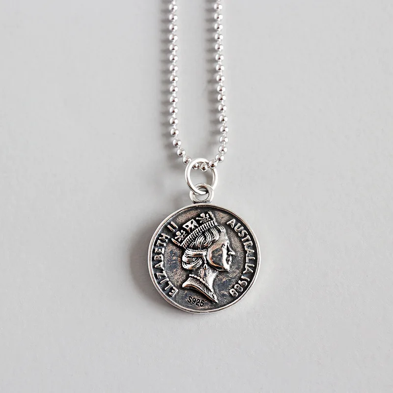 

Loioloy 925 Sterling Siver Retro Round Coin Queen Avatar Temperament Personality Female Fine Jewelry Necklace Women