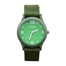 Маленькие и средние студенческие простые дизайнерские кварцевые часы лучший подарок для мальчиков и девочек спортивные армейские нейлоновые часы