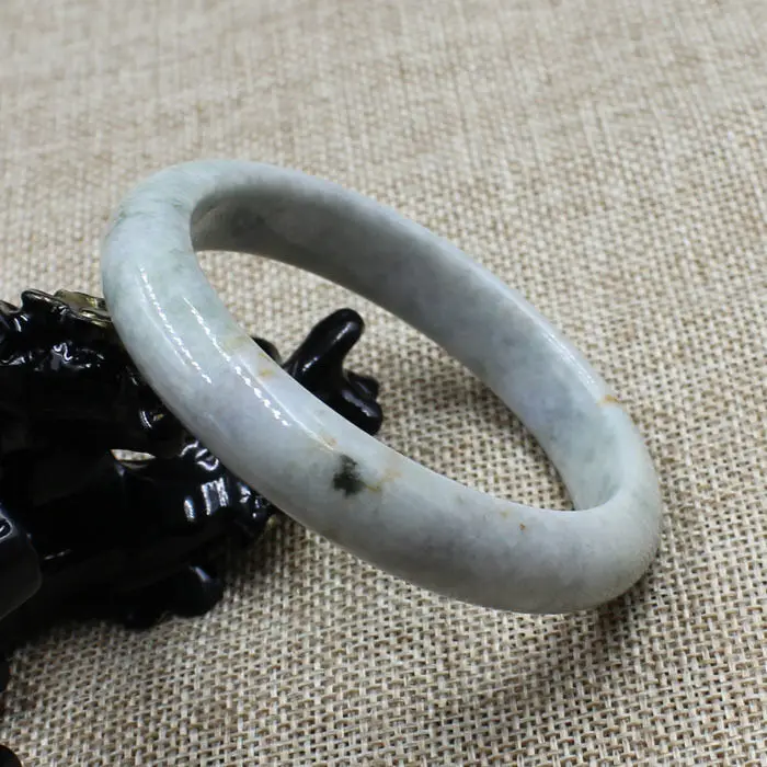 

103596 Certified Grade "A" Natural Green stoneite stone Gems Bracelet Bangle 56mm
