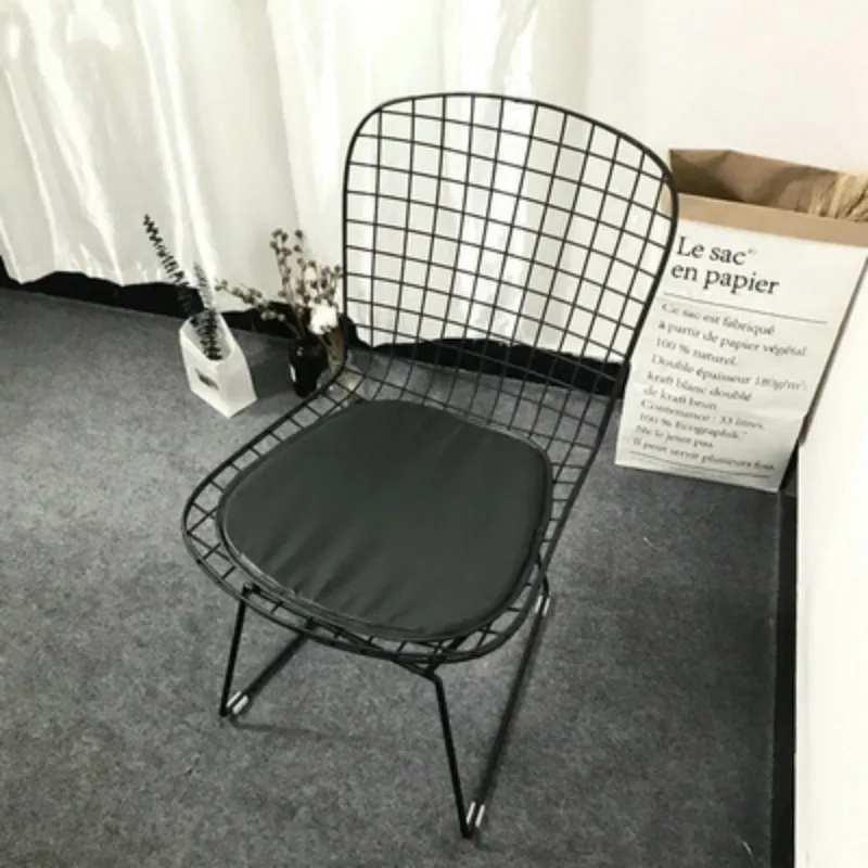 Металлическое кресло с проволочной сеткой полое переговорное стул со спинкой