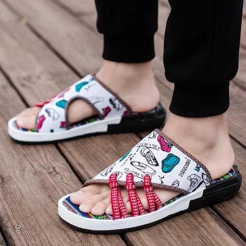 

VRYHEID New Summer Men's Slippers Fashion Outdoor Slides Indoor Non-slip Slippers Beach flip flops Personalized men slippers